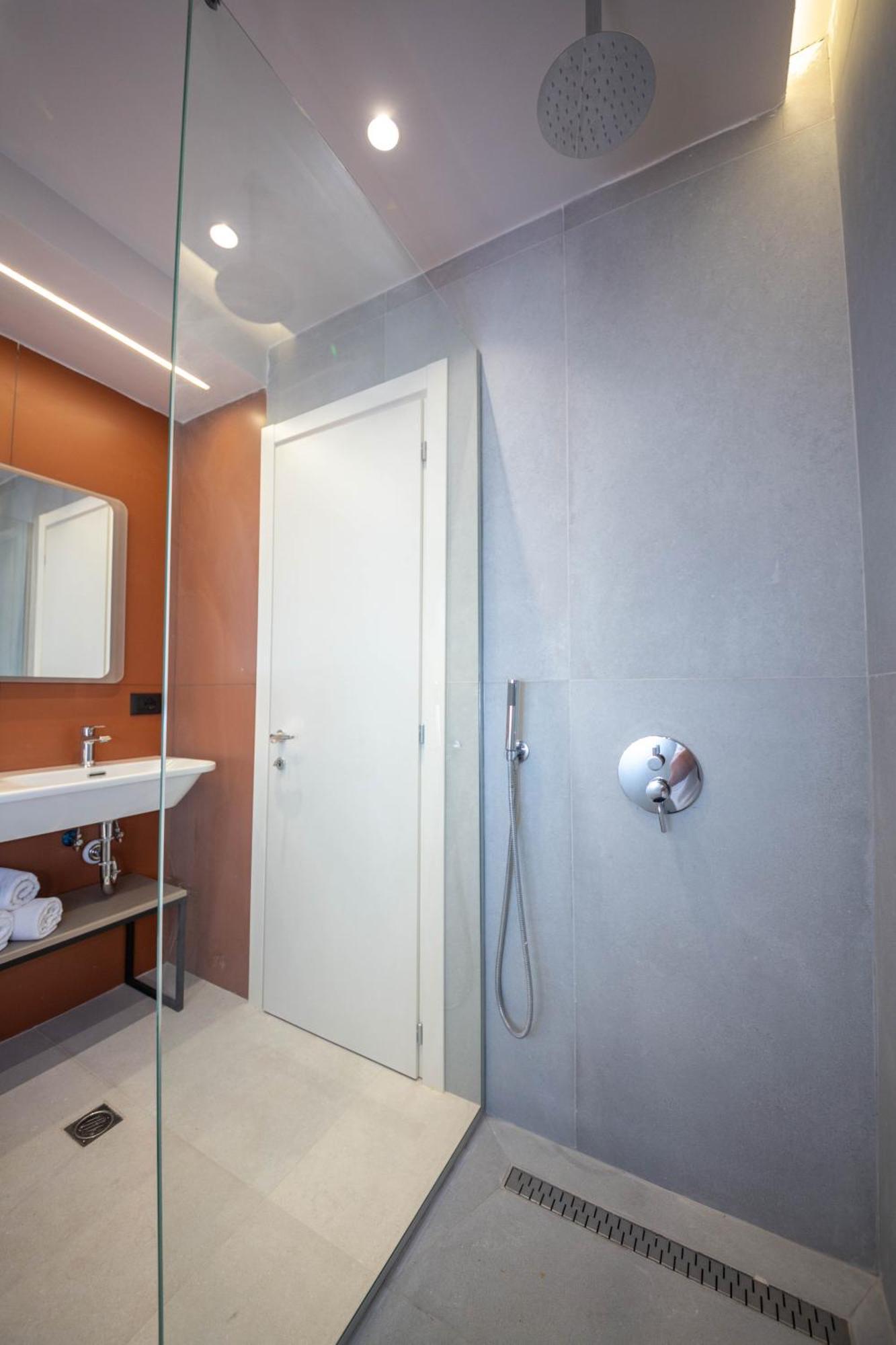 Blloku Unique Apartments 2 Tirana Kamer foto